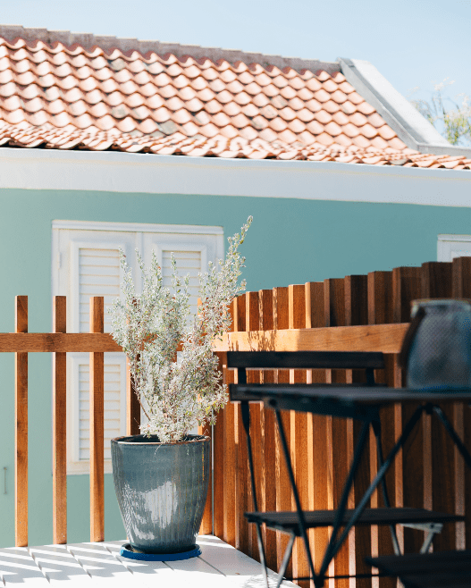 Pietermaai_Oasis_about_us_527x658